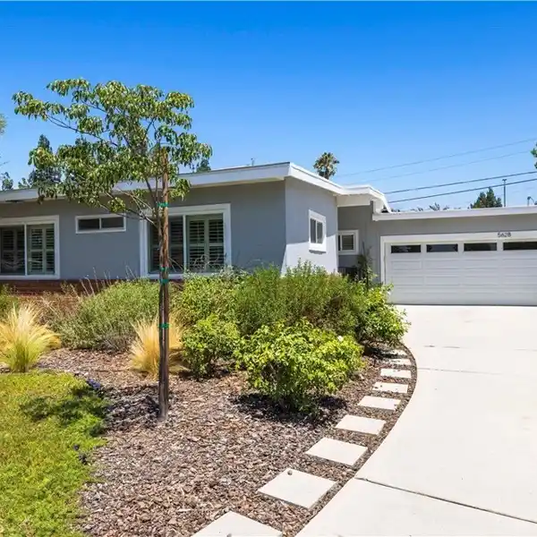 BEAUTIFULLY UPGRADED TURNKEY HOME IN ENCINO VILLAGE