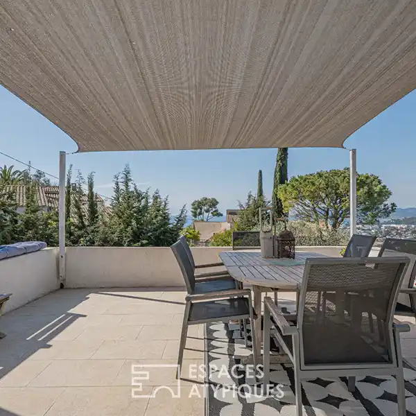 AUTHENTIC CHARM MEETS PANORAMIC TROPEZIENNE VIEWS