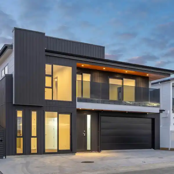NORTH-FACING MASTERPIECE ABOVE THE COASTLINE