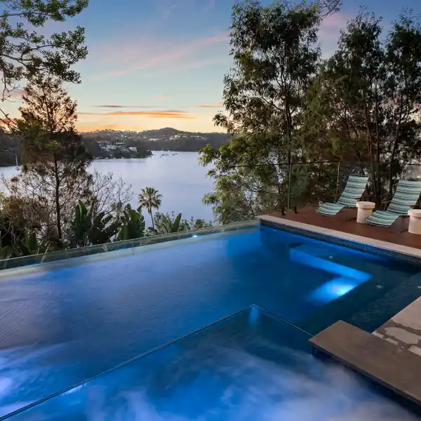 IDYLLIC SANCTUARY WITH SWEEPING VIEWS