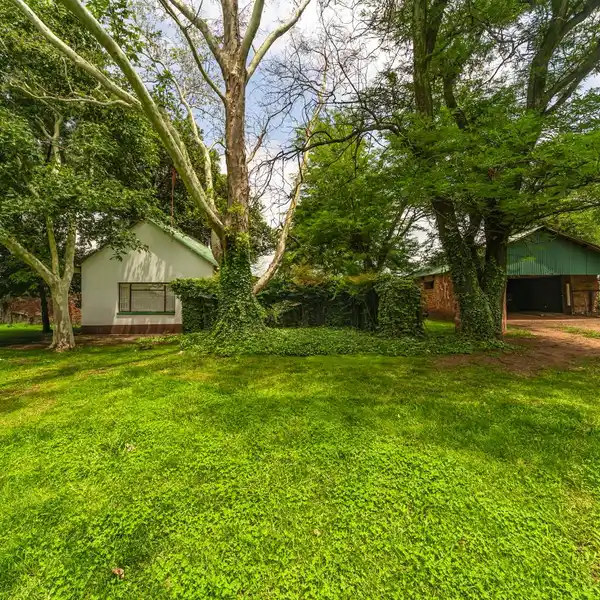 COUNTRY ESTATE WITH ENDLESS POTENTIAL