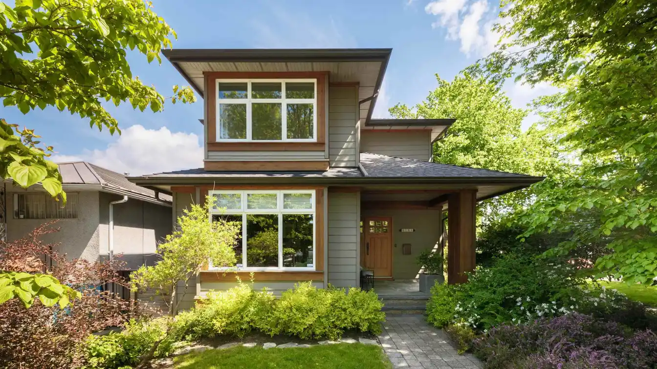 Custom Prairie Craftsman on a Corner Lot