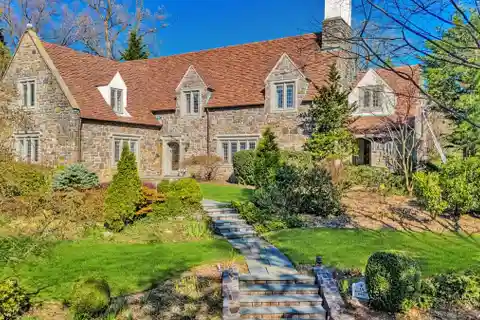 Masterfully Restored Tudor