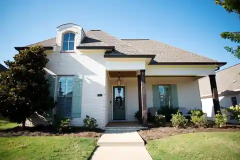 Spacious Upgraded Home with Outdoor Kitchen
