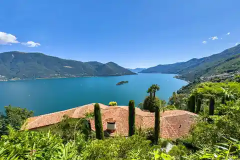 Stunning Dream Location with Magnificent Views