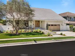 Stylish Coastal Living Meets Creative Design