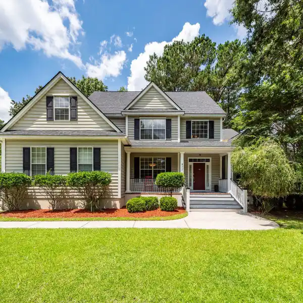 SPACIOUS TRADITIONAL HOME WITH STUNNING NATURAL VIEWS