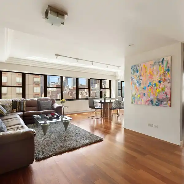 GRACIOUS CORNER HOME