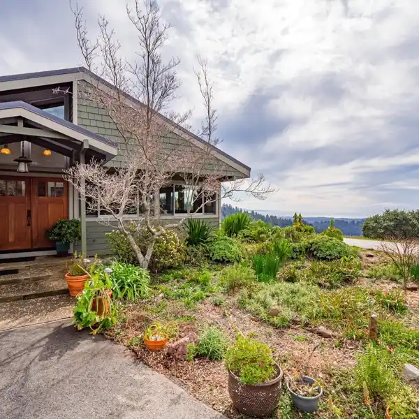 INCREDIBLE CORRALITOS HOME ON 4.35 ACRES