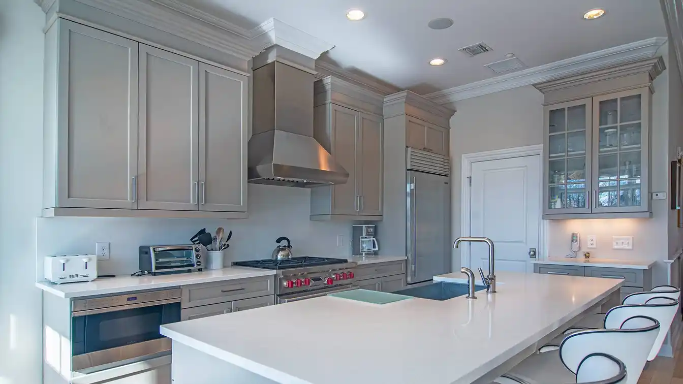 Beautifully Decorated Corner Unit for Rent