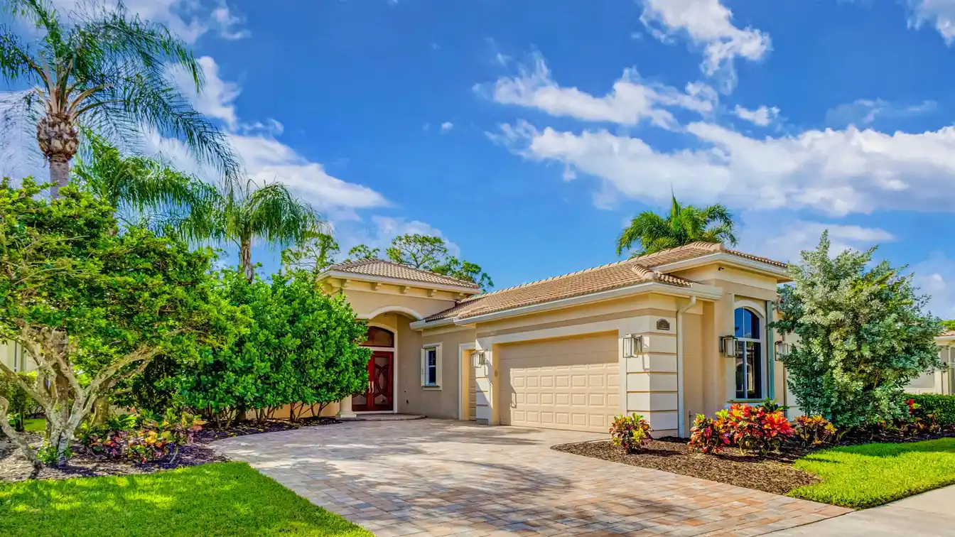 Beautifully Renovated Home in Mirasol Country Club