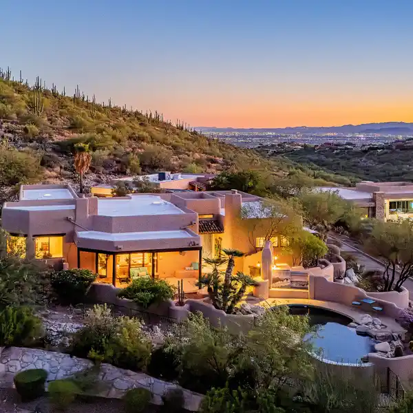 EXCEPTIONAL RESIDENCE IN THE PRESTIGIOUS ALTA VISTA COMMUNITY