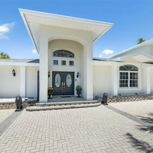 STATELY TIERRA VERDE RESIDENCE