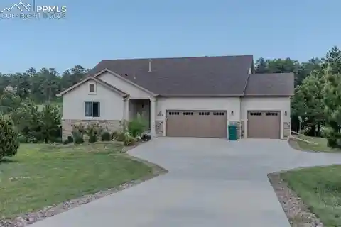 Space and Comfort in Cherry Creek Crossing