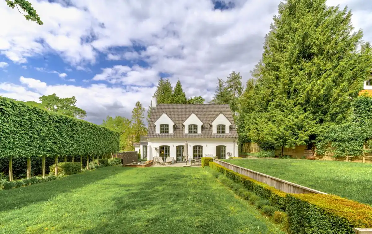 Completely Renovated Classic Villa