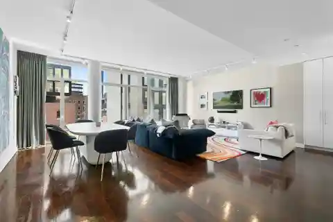 Dramatic Loft-Style Residence in West Chelsea