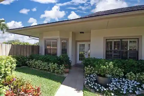 Fabulous Bungalow in Golf & Tennis Village