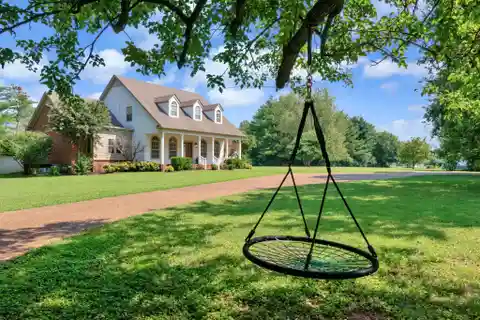 Unique and Hard to Find Two Home Property