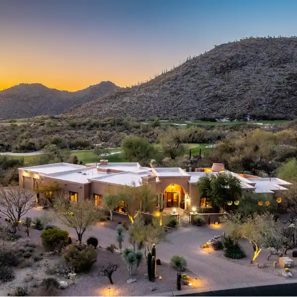 EXQUISITE CUSTOM HOME WITH OUTSTANDING VIEWS