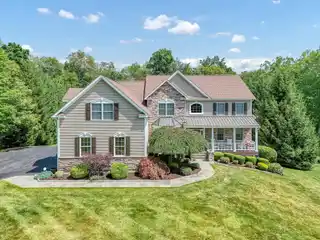 Majestic Colonial with Wine Cellar and Sauna