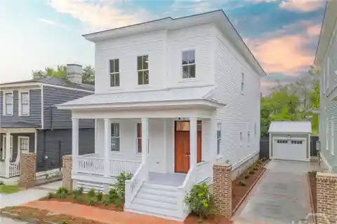 Timeless Elegance Meets Modern Luxury Downtown