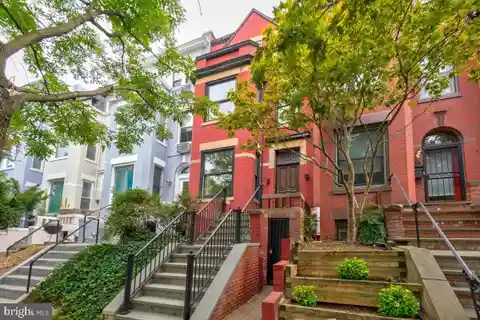 Circa 1905 Rowhouse in Mount Pleasant