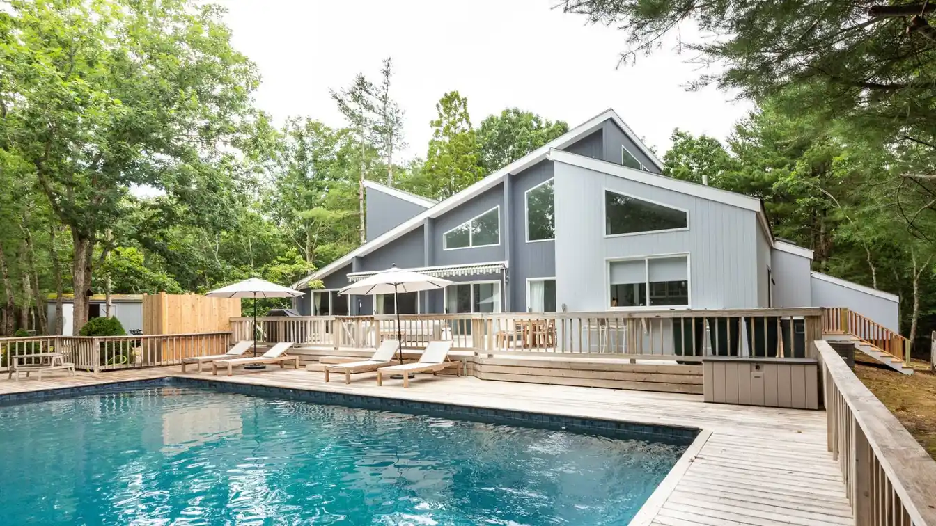 Light-filled and Beautifully Furnished Rental Home