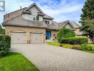 Immaculate Home in Prestigious Credit Mills