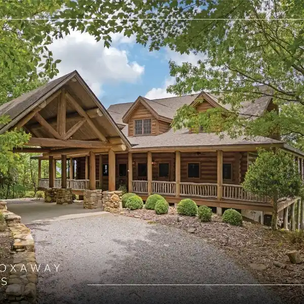 RARE MAJESTIC LOG CABIN ESTATE