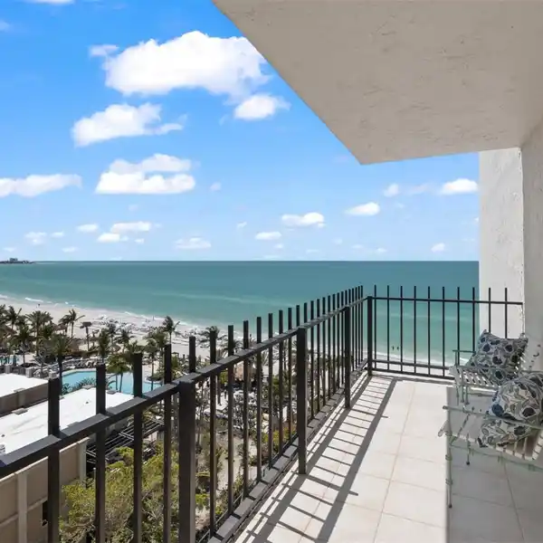 BEACHFRONT LUXURY AT THE LIDO BEACH CLUB