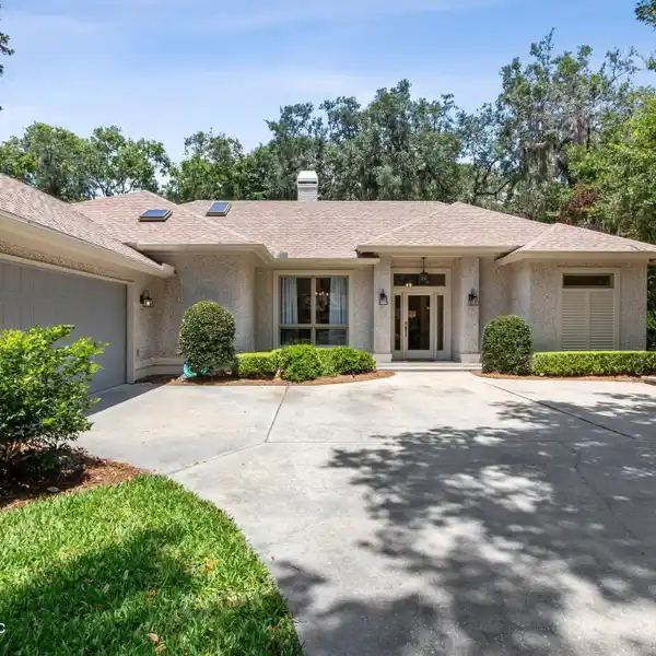 MOVE-IN READY HOME IN AMELIA ISLAND PLANTATION