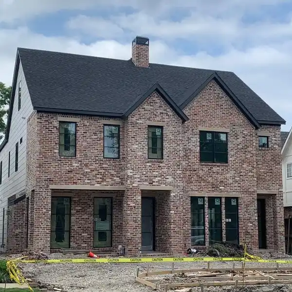 NEW CONSTRUCTION IN PRIME UNIVERSITY PARK LOCATION