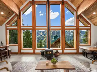 Ultimate Pacific Northwest Ski Lifestyle