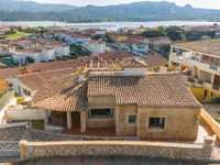 VILLA CLÁSICA DE CUATRO DORMITORIOS