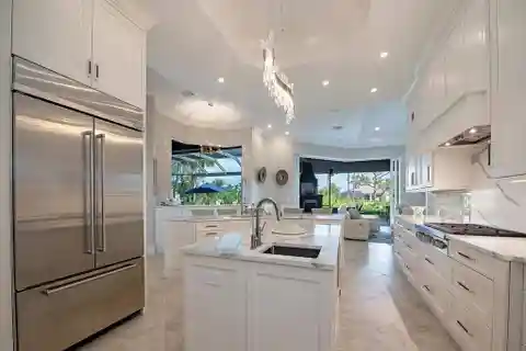 Breathtakingly Beautiful Southern Bay Custom Home