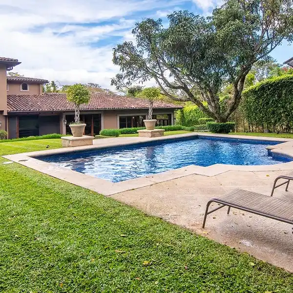 CASA SAN RAFAEL IN ESCAZú, COSTA RICA