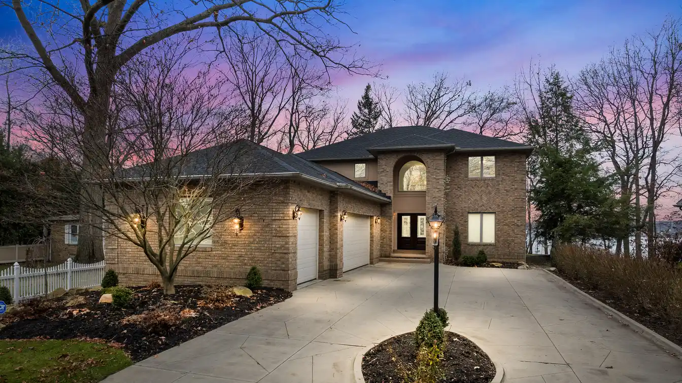 Luxury Waterfront Living