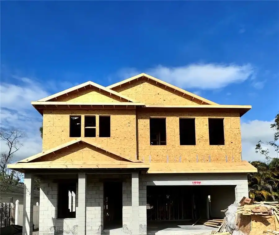 Rand-new Luxury Residence in Riverside Heights