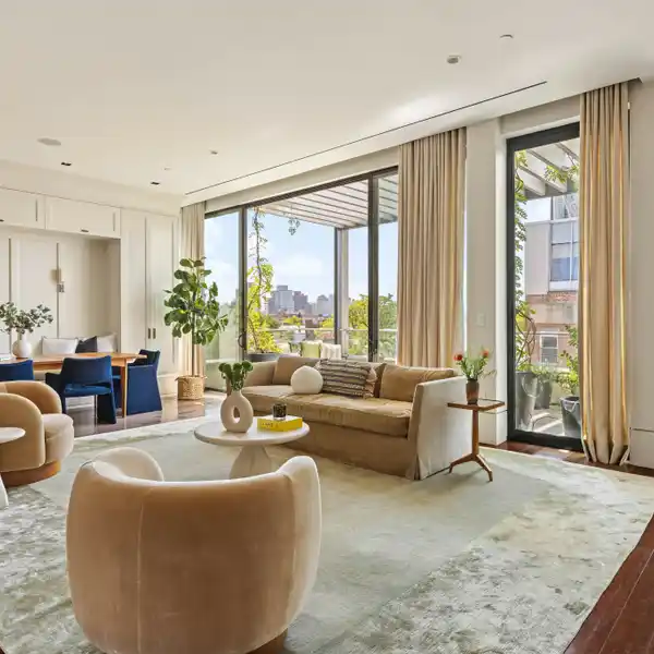 RARE PENTHOUSE DUPLEX WITH THREE TERRACES AND ROOF DECK