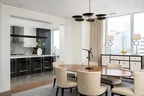 Distinguished Residence in Annex