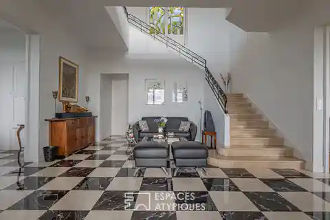 Belle Époque Home in the Prestigious Rothschild District