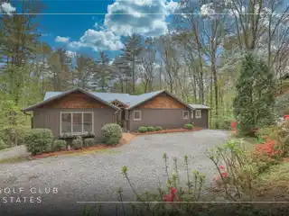 Timeless Mountain Charm with Modern Comforts