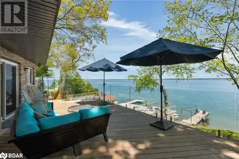 Exceptional Waterfront Retreat