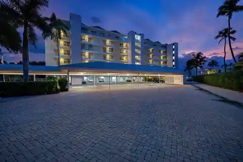 The Ultimate Beachfront Lifestyle