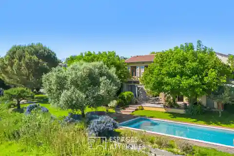 Completely Renovated Farmhouse in a Green Setting