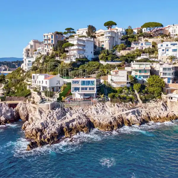 A PREMIUM LIFESTYLE BY THE SEA