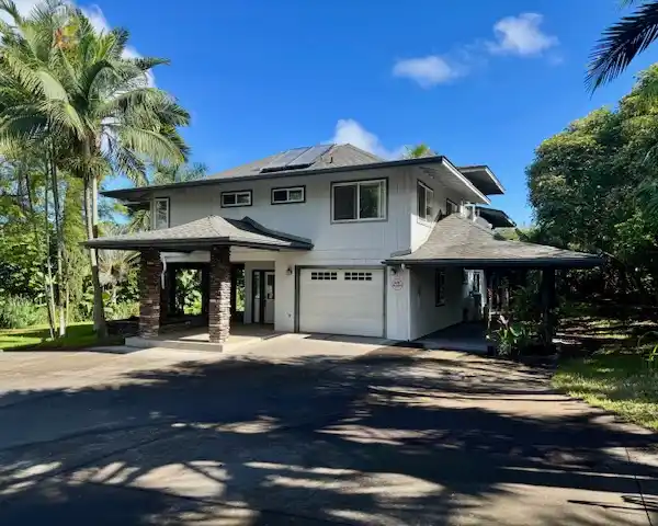 PRIVATE FLAG LOT HOME WITH ENDLESS POTENTIAL