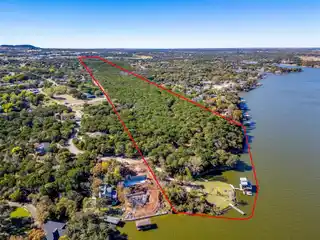 Remarkable Lakefront Property