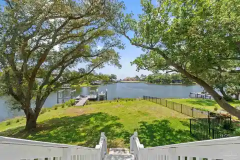 Waterfront Retreat in Star Lake