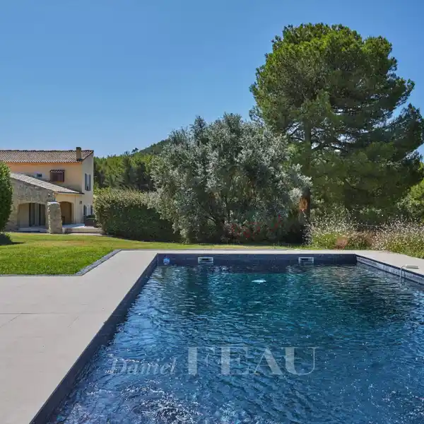 DELIGHTFUL PROPERTY OF 10 HECTARES